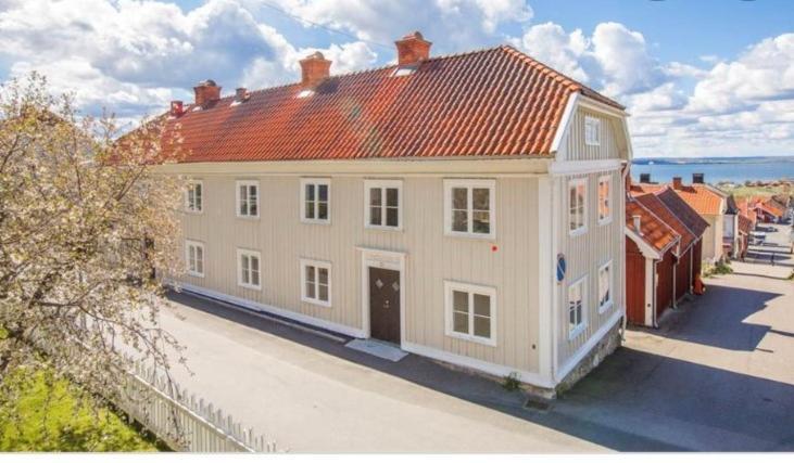 Angbaten - New Buildt Double Rooms In The Center Of Graenna With Separate Entrance 외부 사진